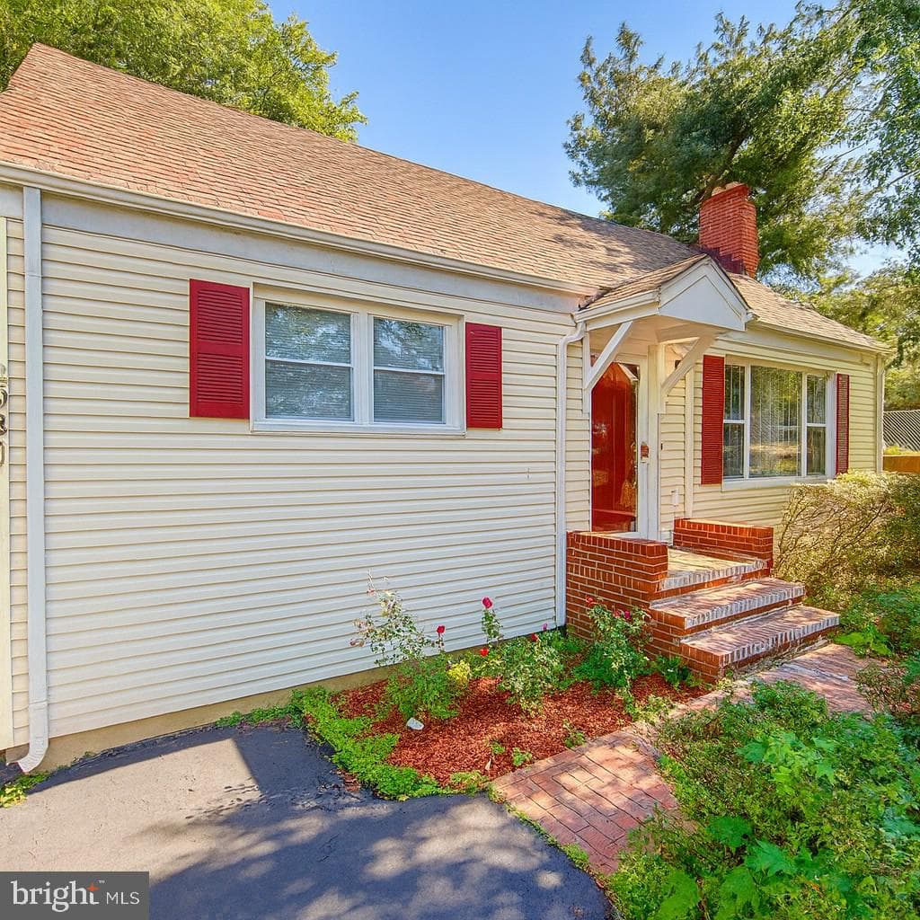 3931 Tedrich Boulevard photo 1