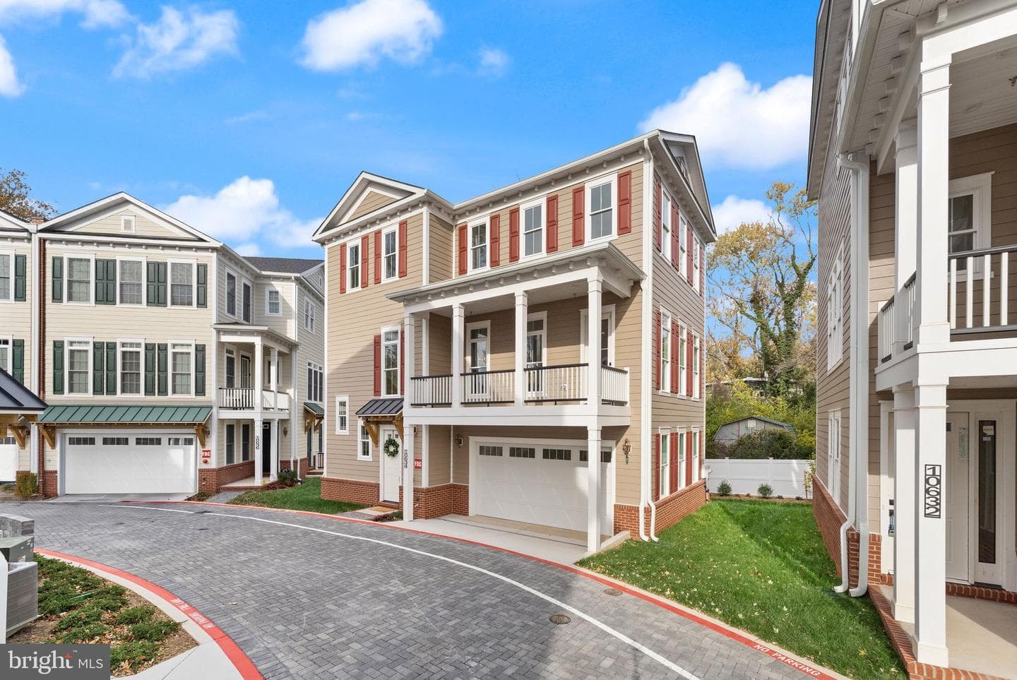 10634 Pocket Place photo 1