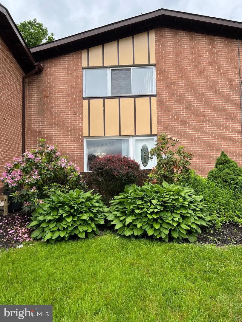 10135 Fair Woods Drive photo 1