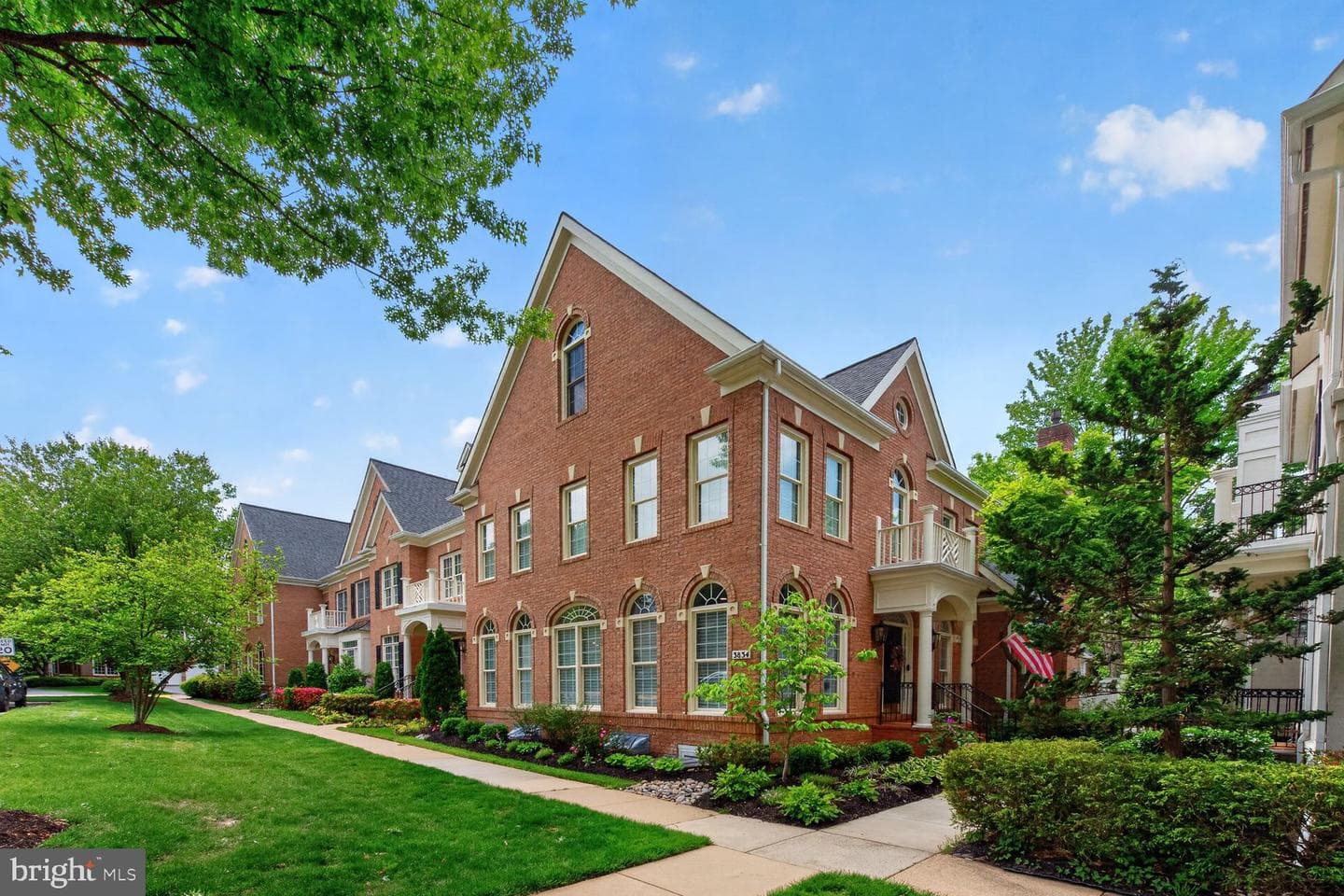3834 Farrcroft Drive