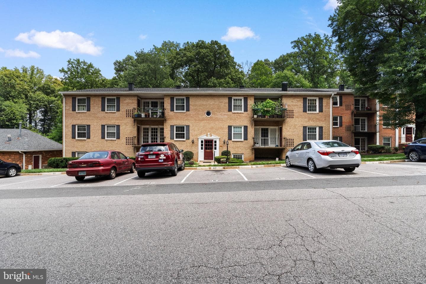 3901 Lyndhurst Dr # 201, Fairfax