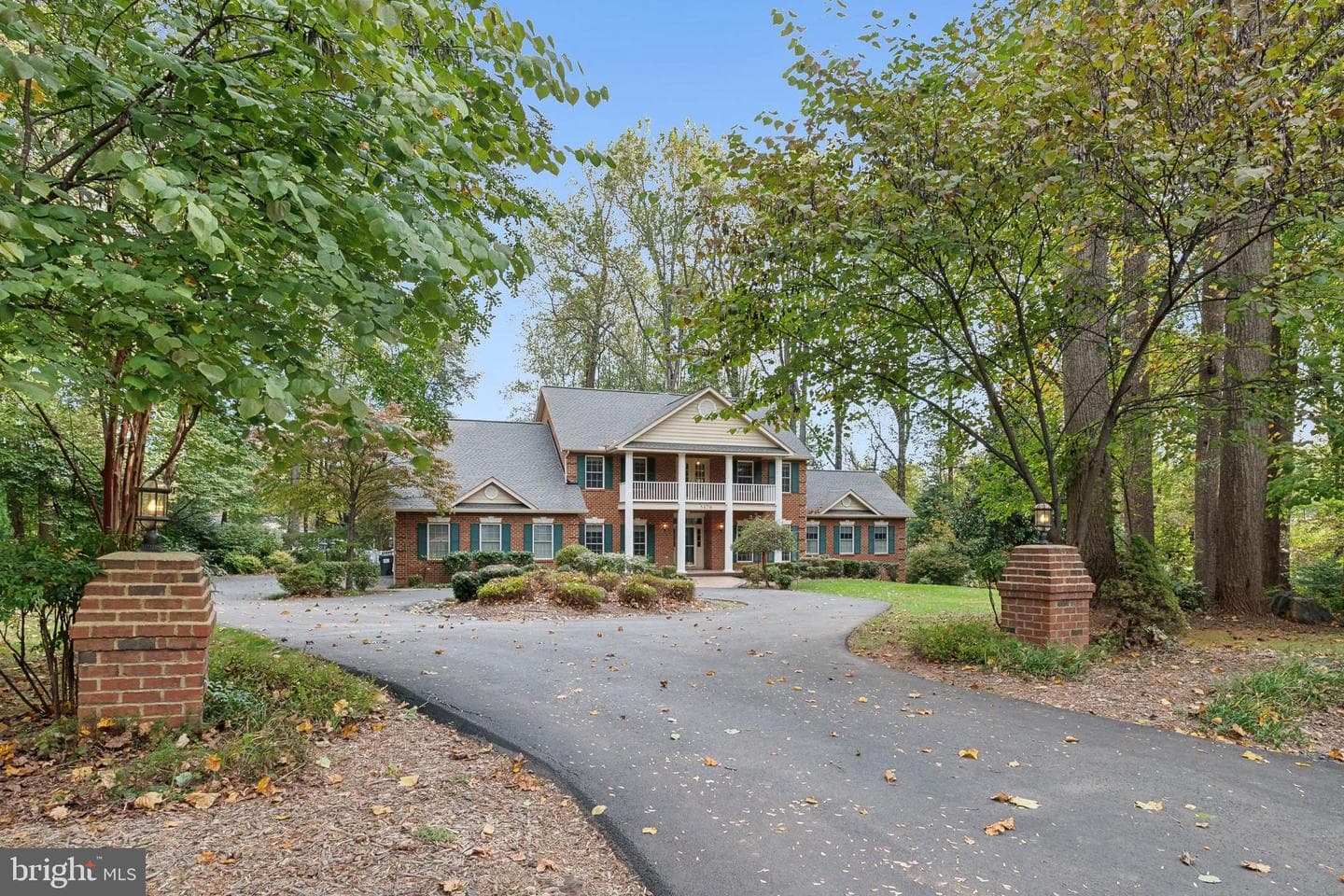 5479 Rosehaven Court photo 1