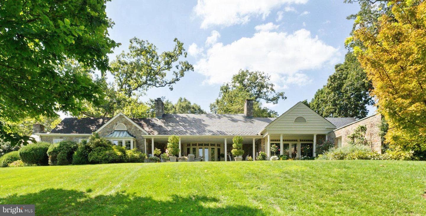 2573 Zulla Road photo 1