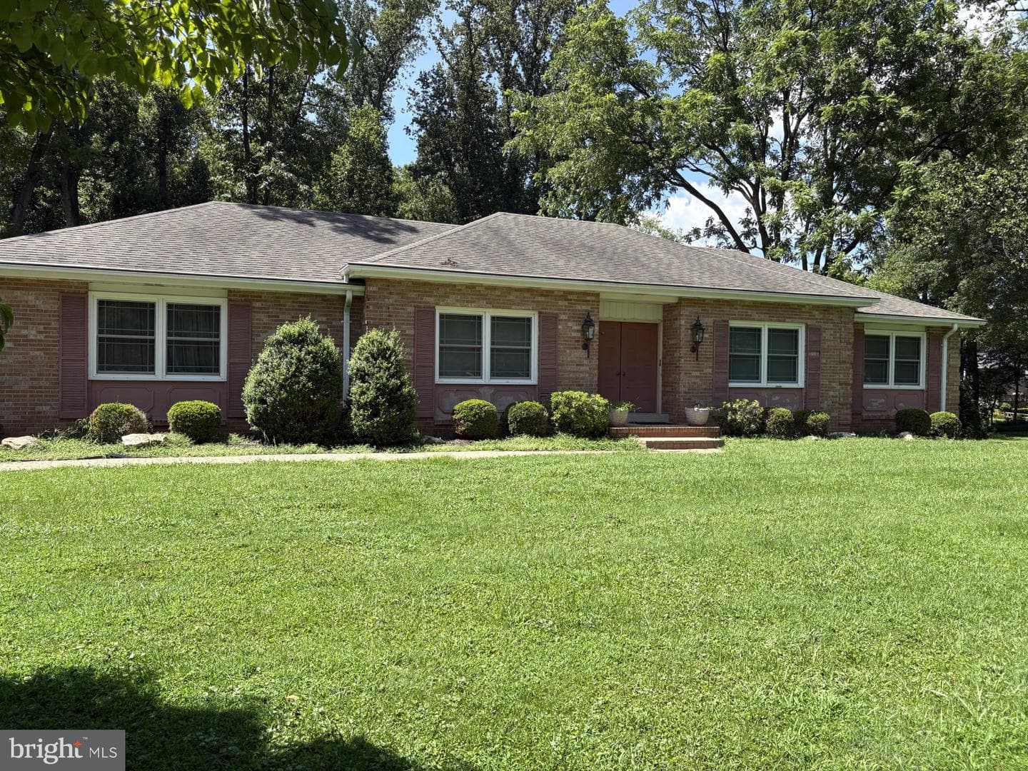 7368 Pembrooke Court photo 1