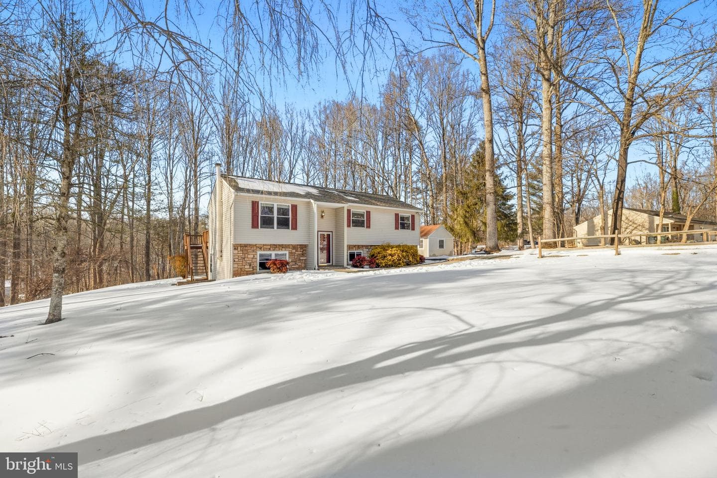 5666 Red Maple Court photo 1