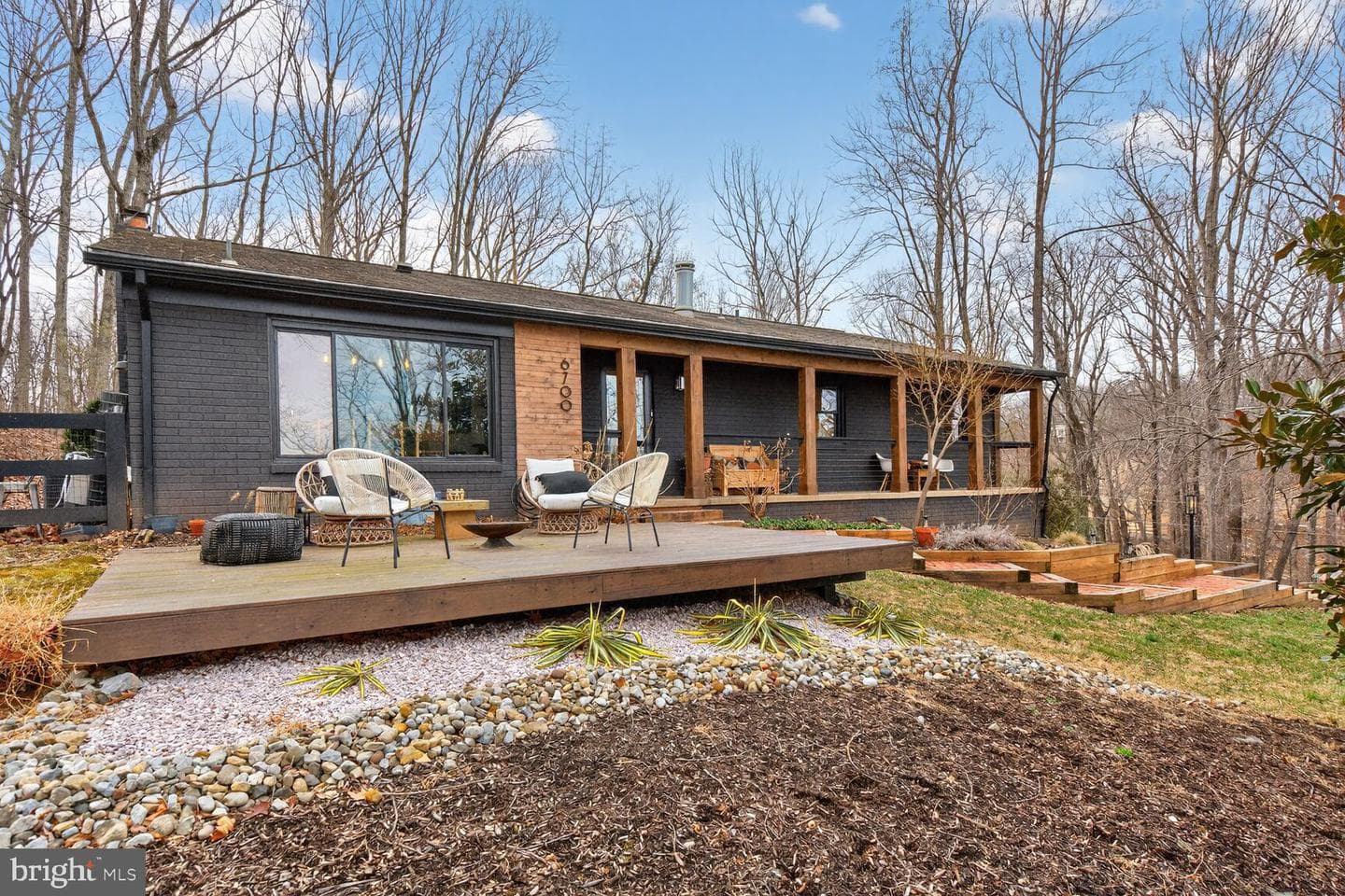 6700 Kelly Road photo 1