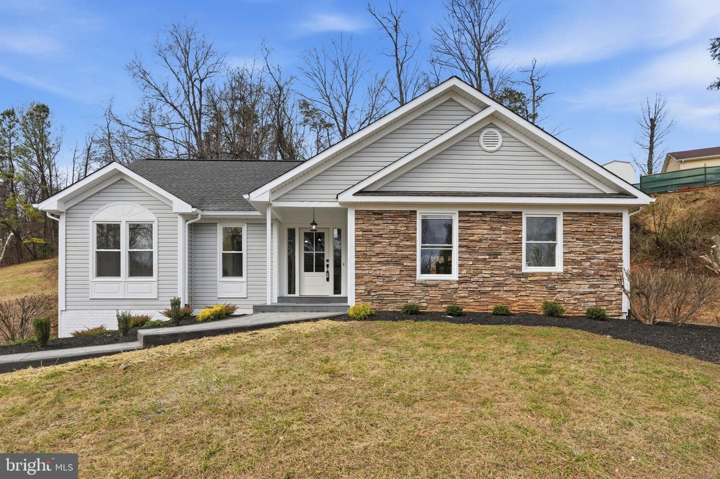 6233 Ridge Lane photo 1