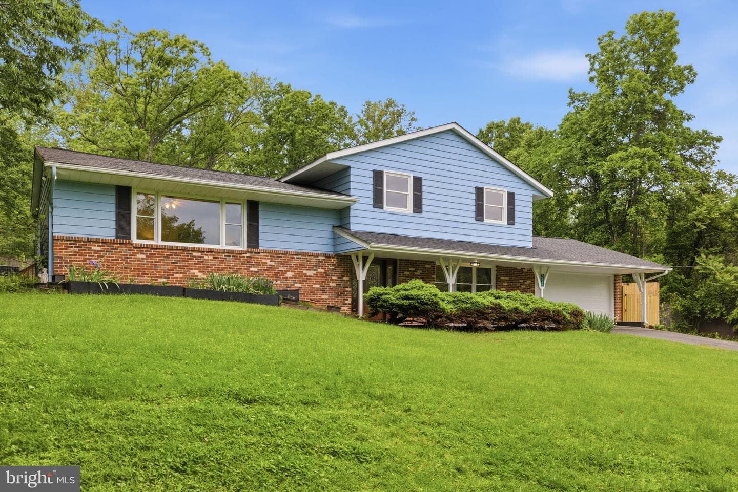 7338 Stuart Circle