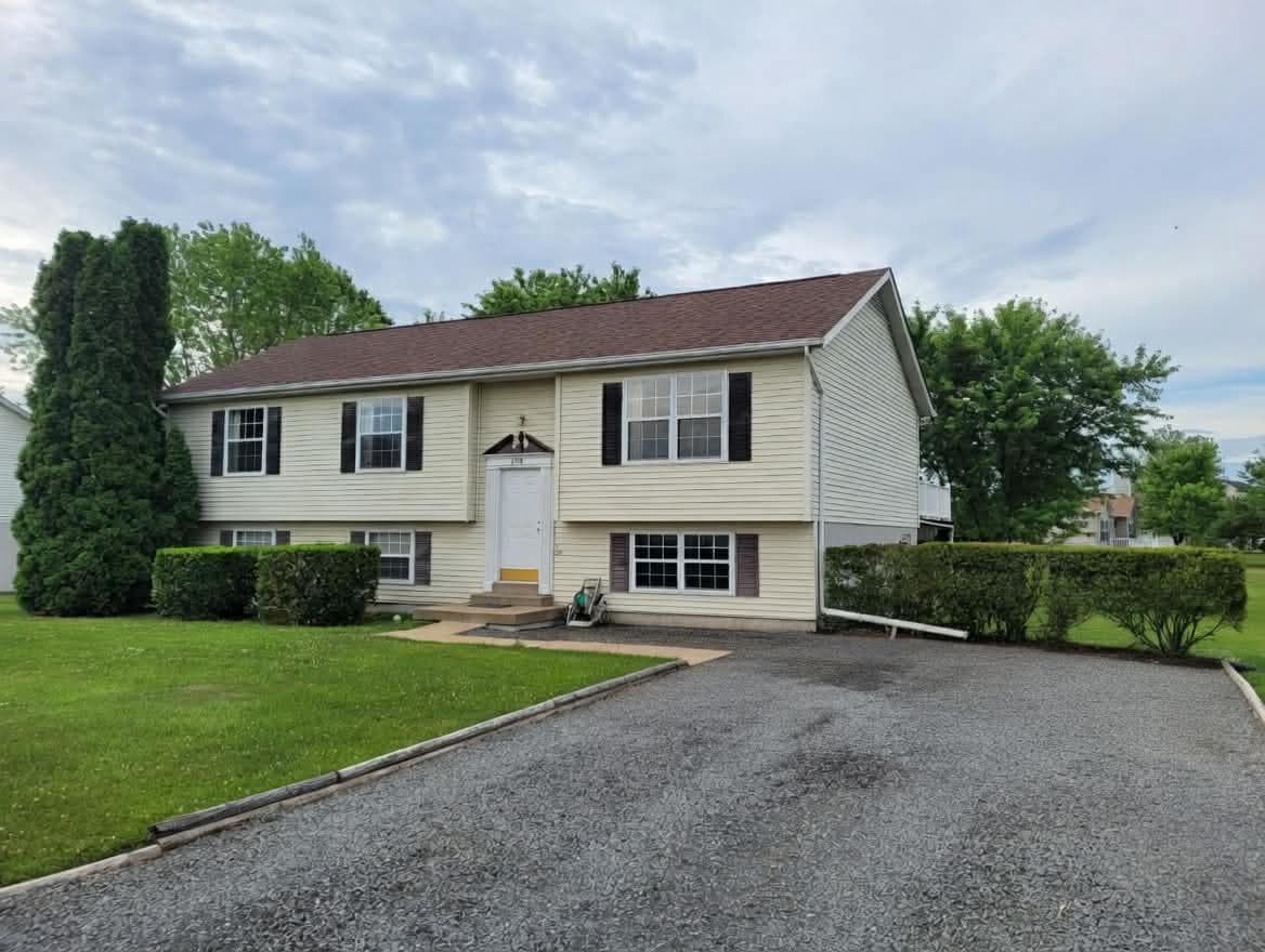 6918 Maplewood Drive