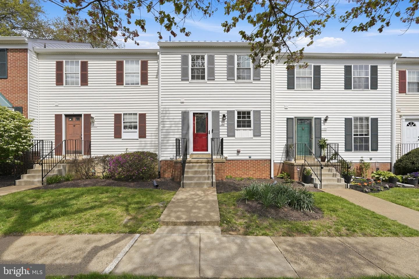 189 Fairfield Drive photo 1
