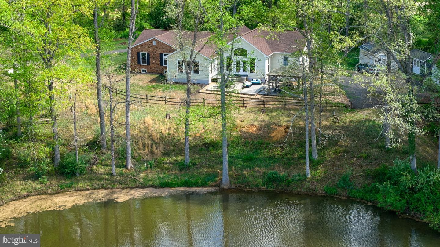 5699 Red Brick Road