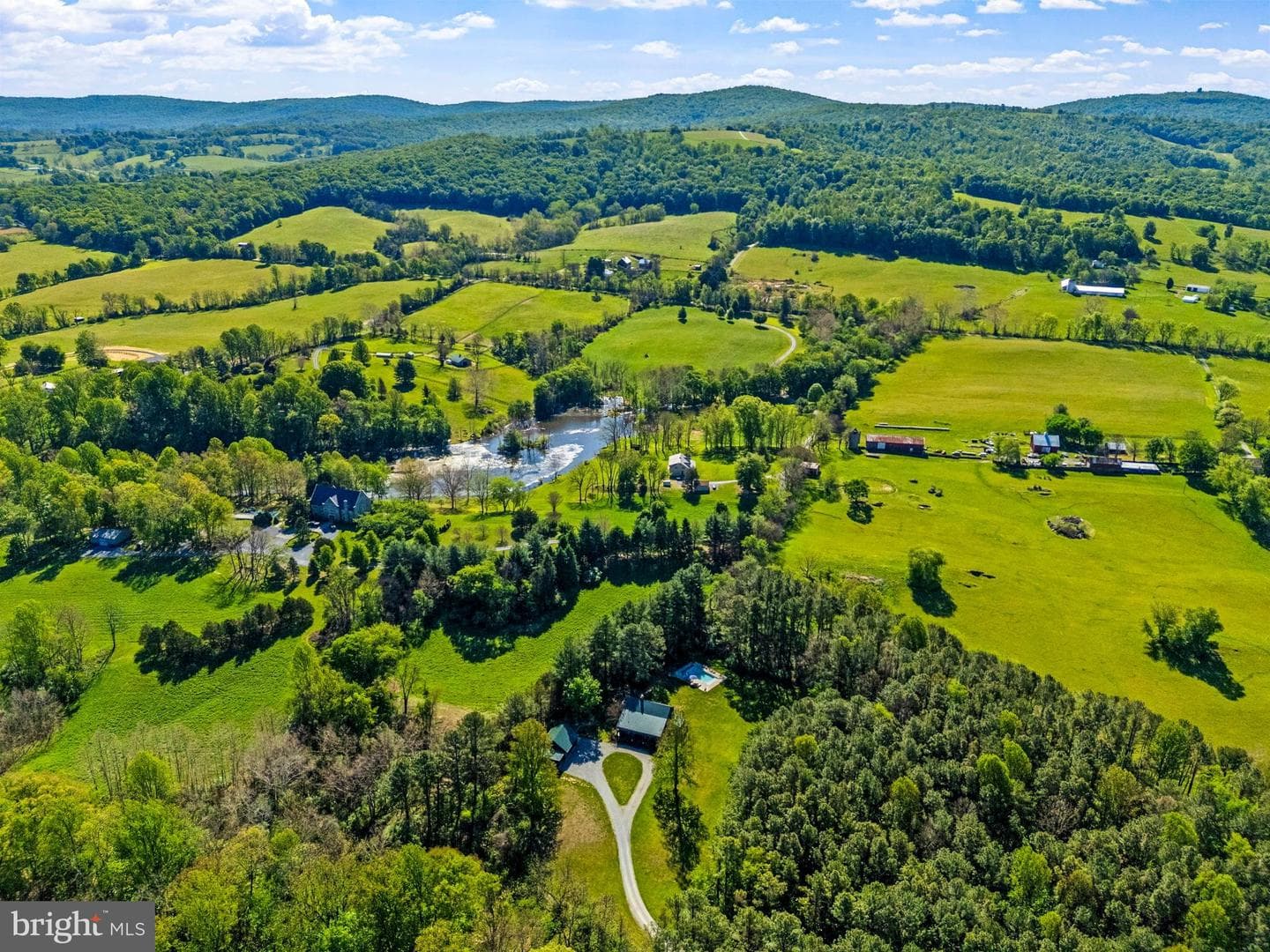 3079 Halfway Road photo 1