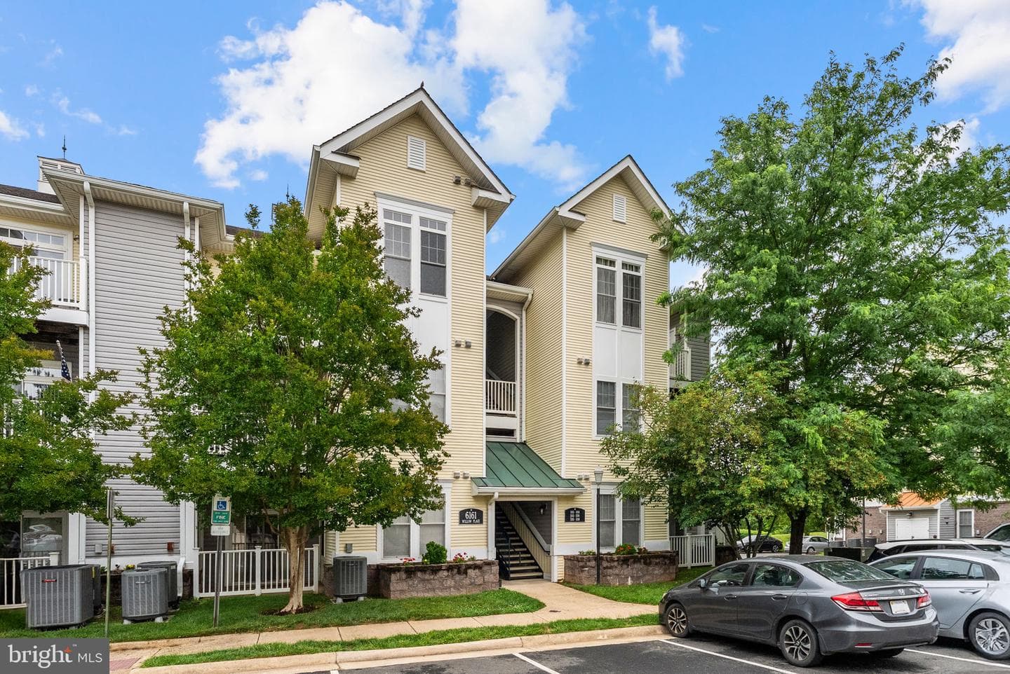 6161 Willow Place #208