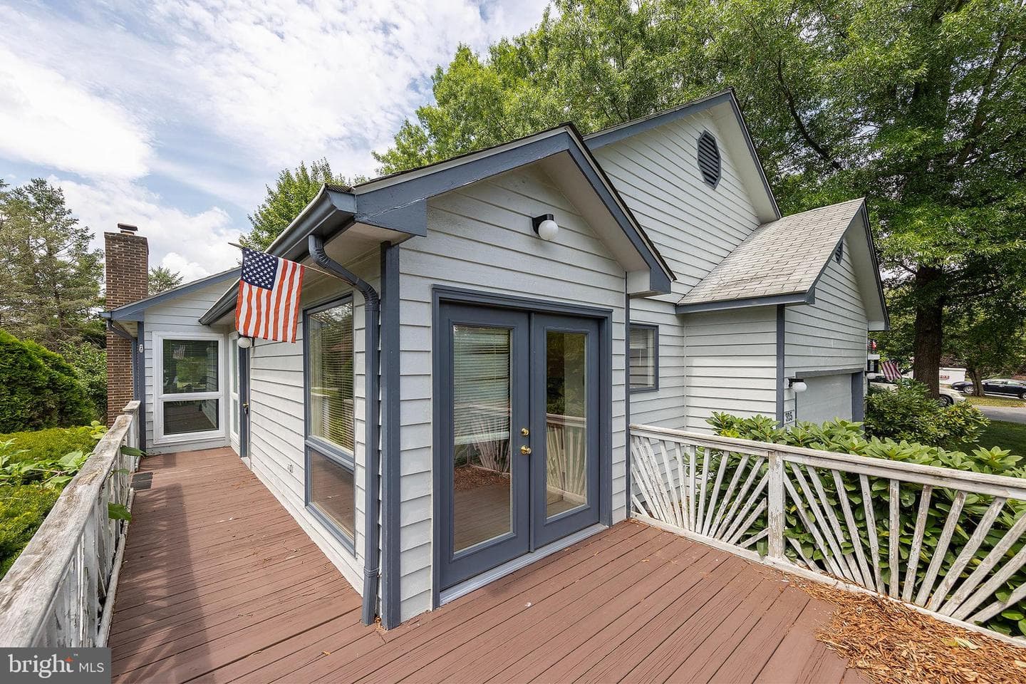 325 Masters Drive photo 1