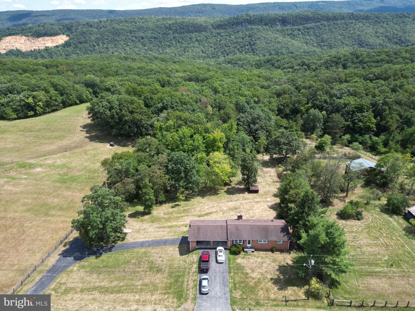 1157 Carpers Pike photo 1