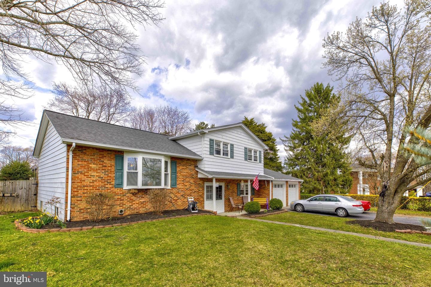 128 Country Club Circle photo 1