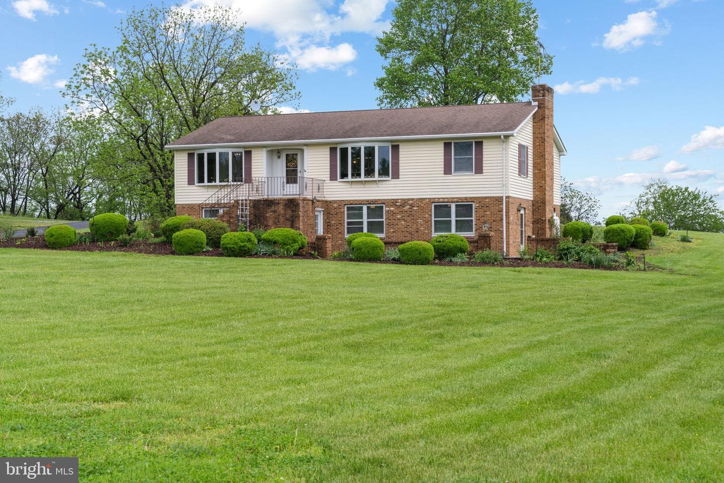 3296 Apple Pie Ridge Road photo 1