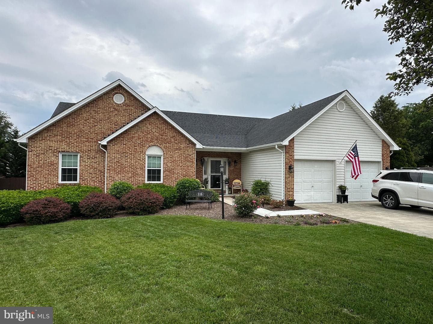 115 Steeplechase Lane photo 1