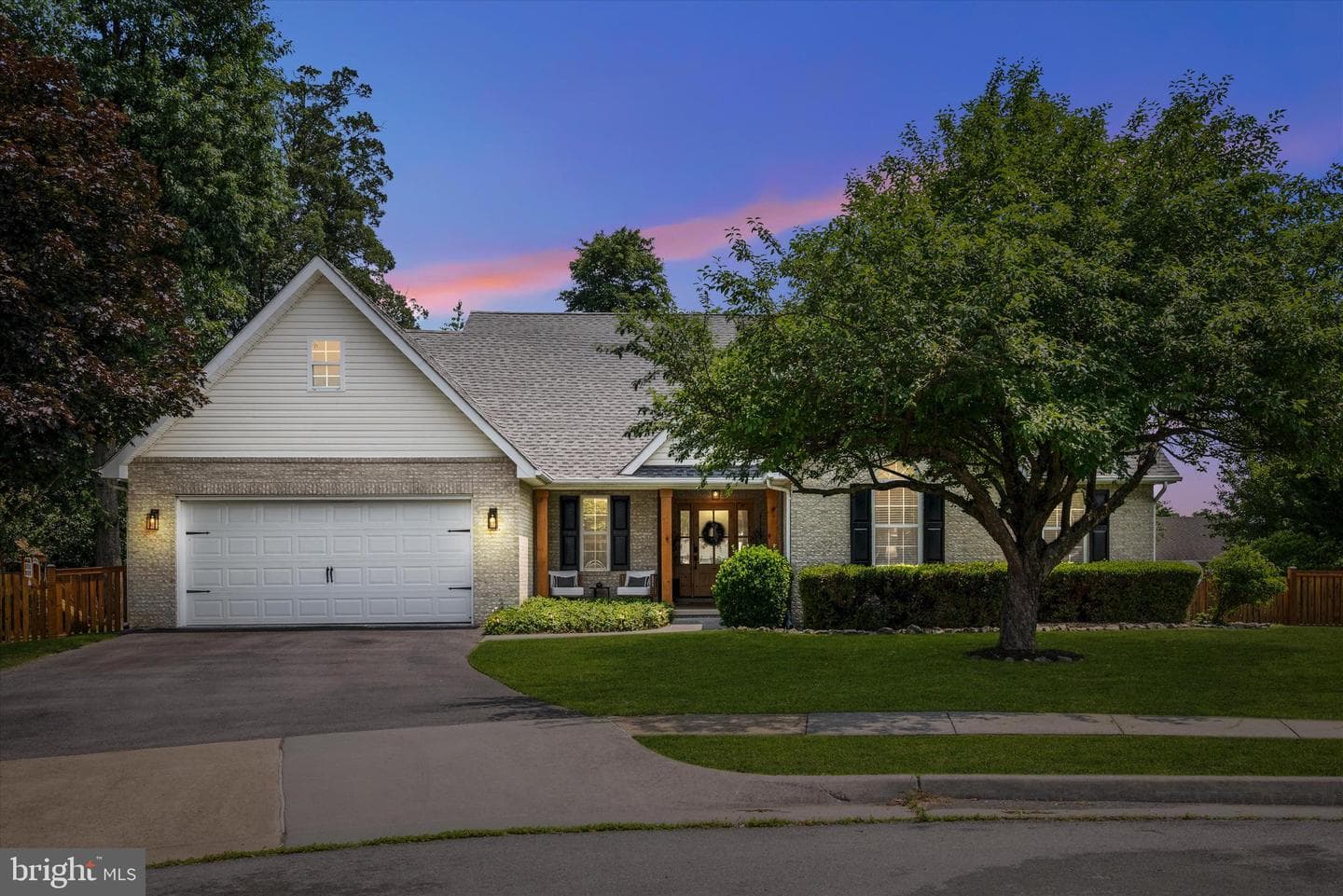 111 Shelby Court photo 1