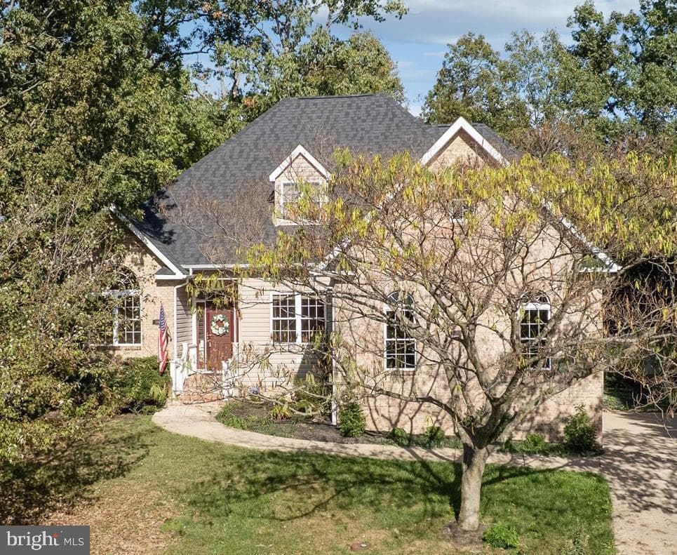108 Kinross Drive photo 1
