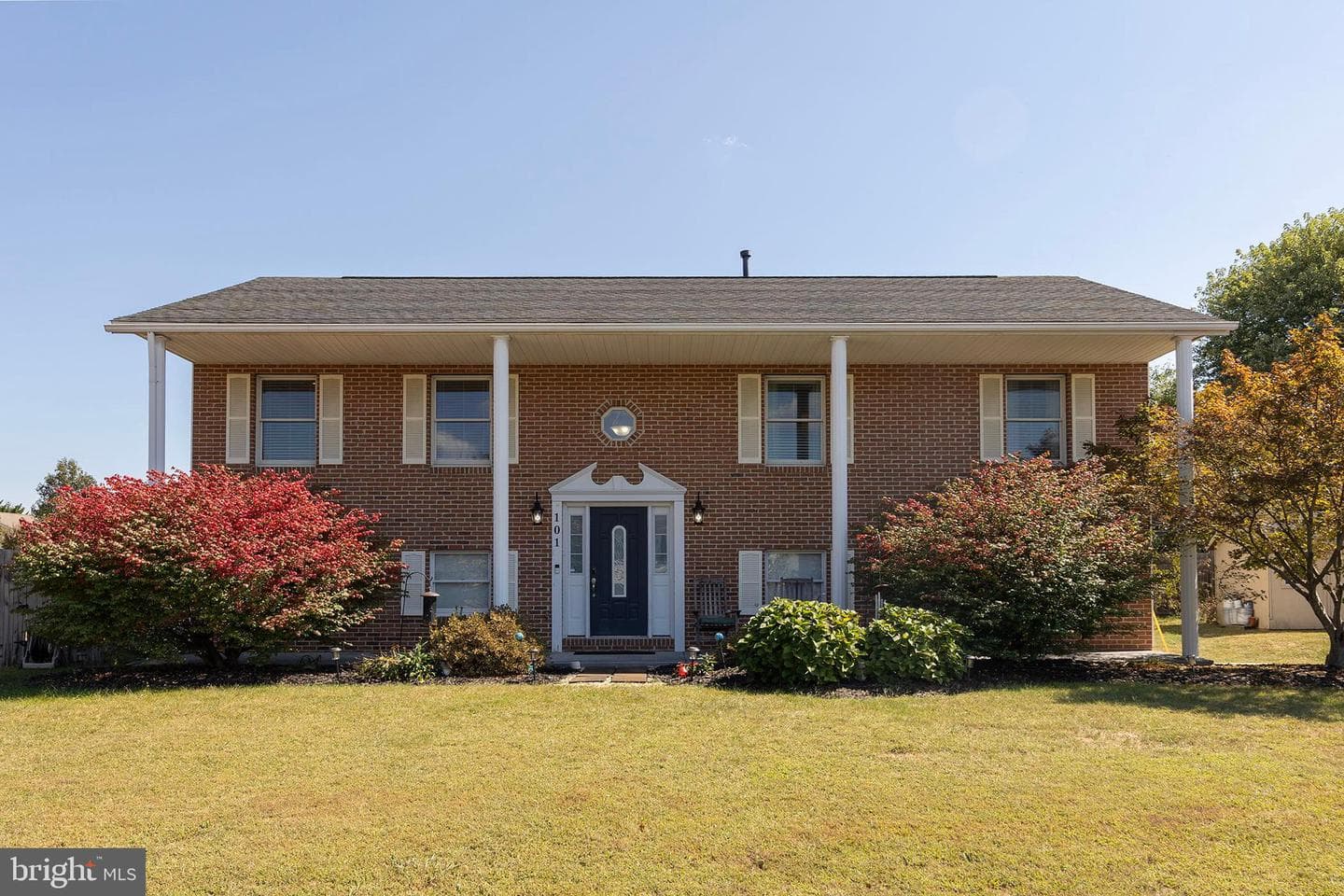 101 Cottonwood Avenue photo 1