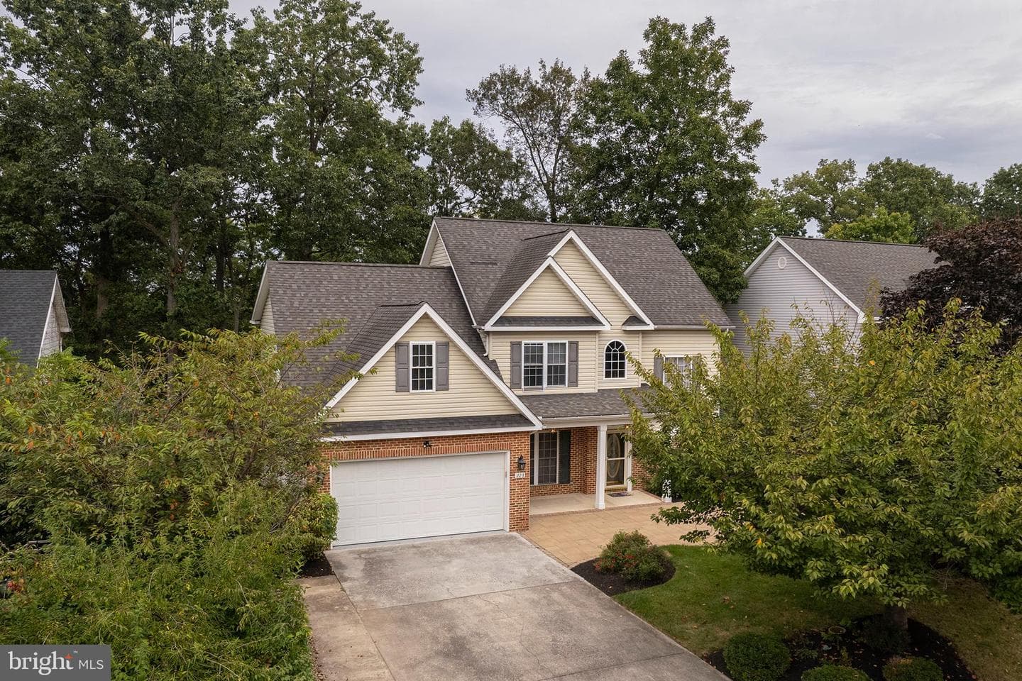 223 Cavalry Drive photo 1