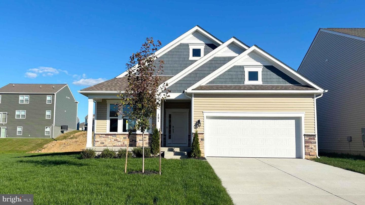 121 Woodford Drive photo 1