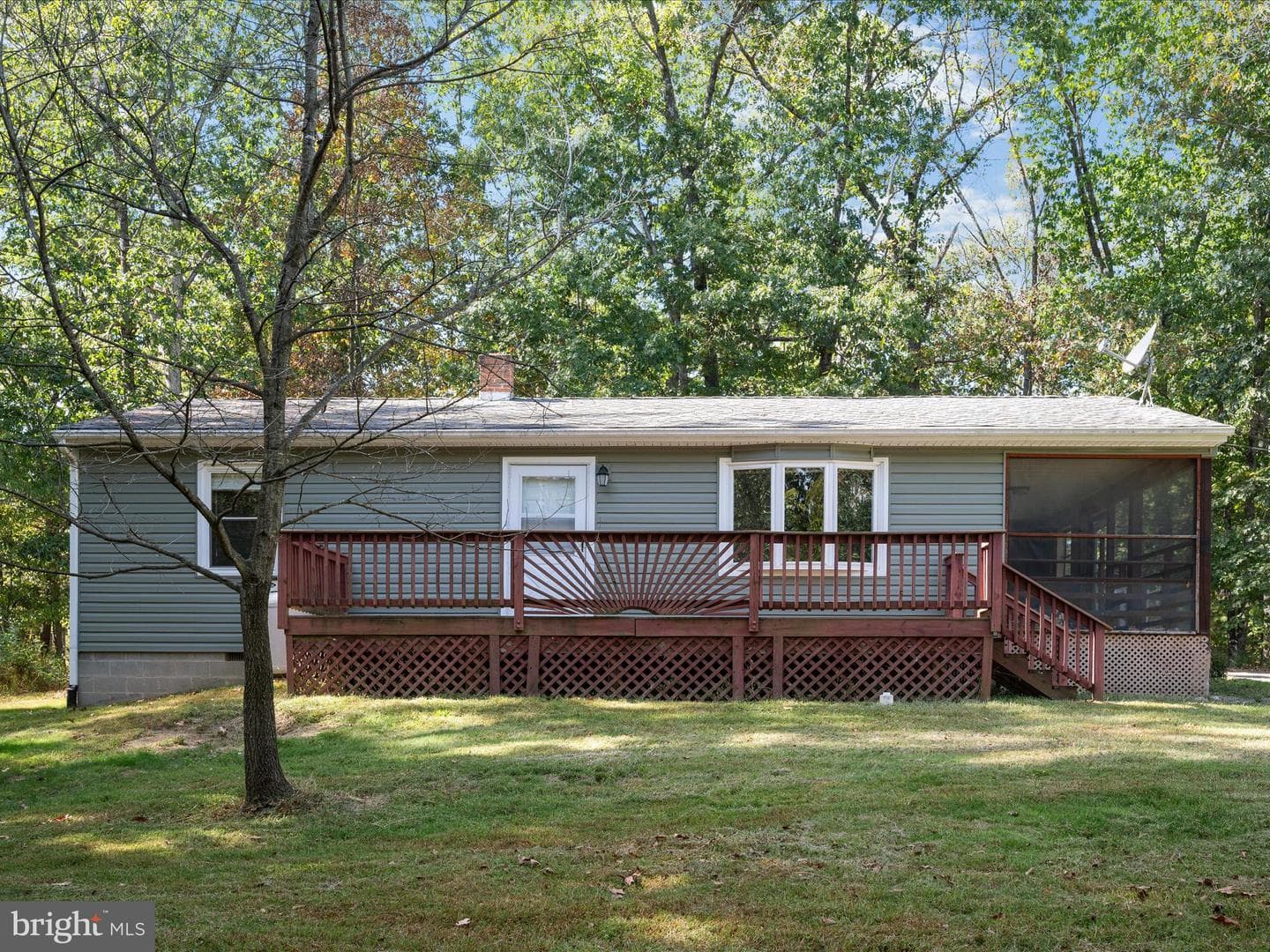 220 Chestnut Grove Road photo 1