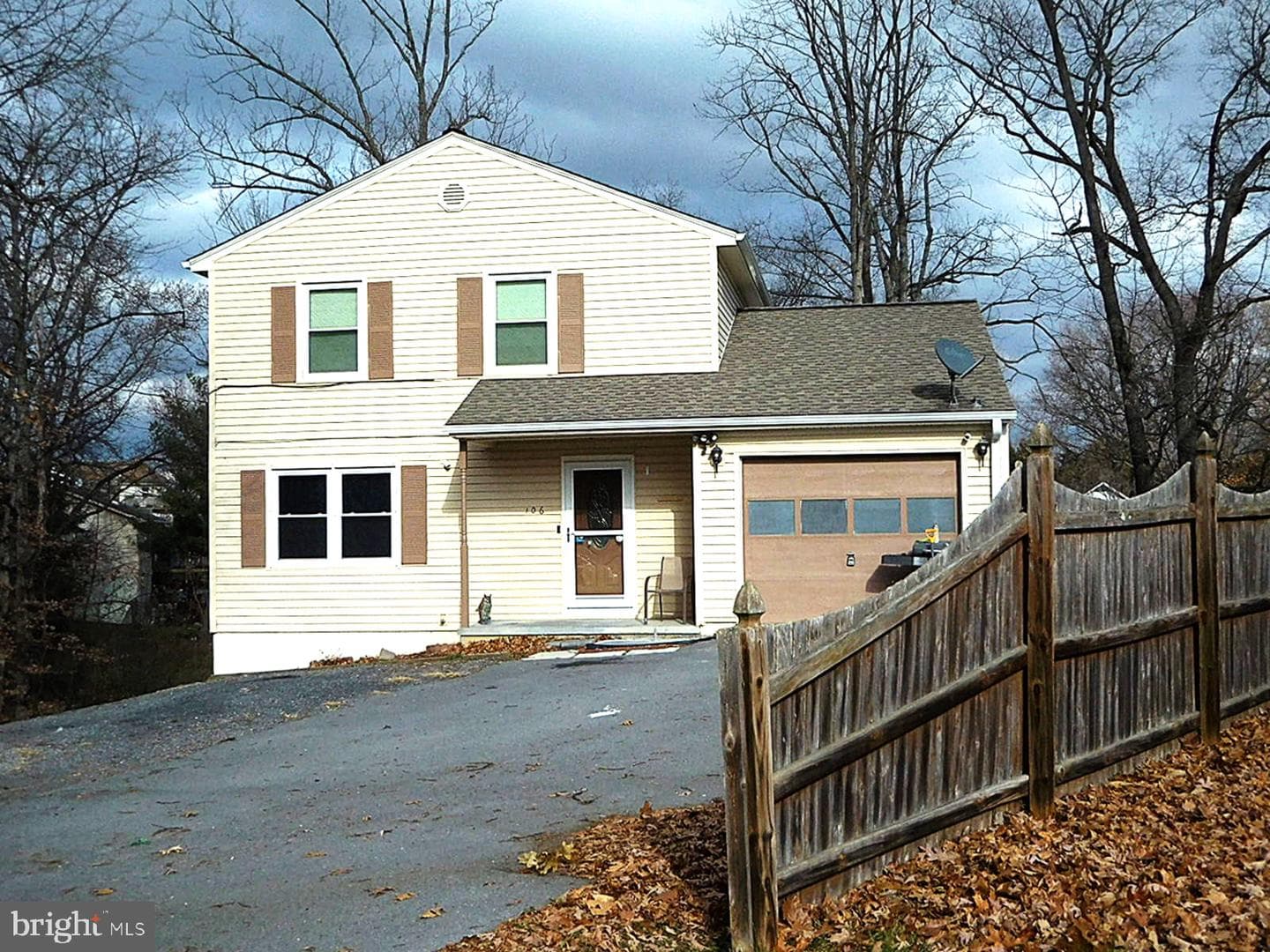 106 Woodtop Court photo 1