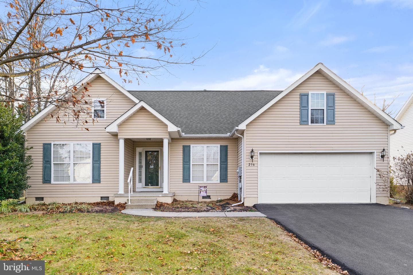 236 Bentley Avenue photo 1