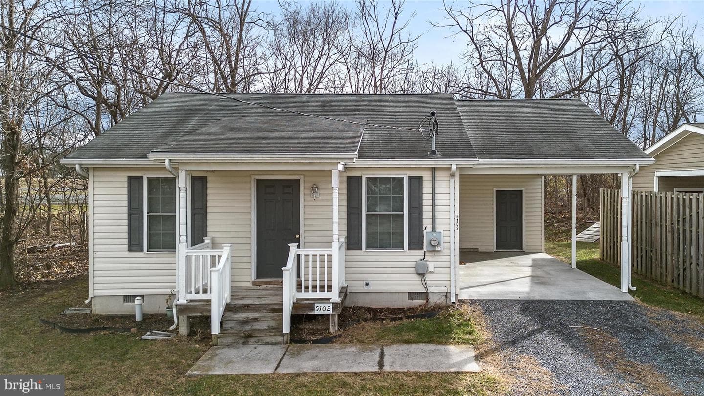 5102 Comer Drive photo 1