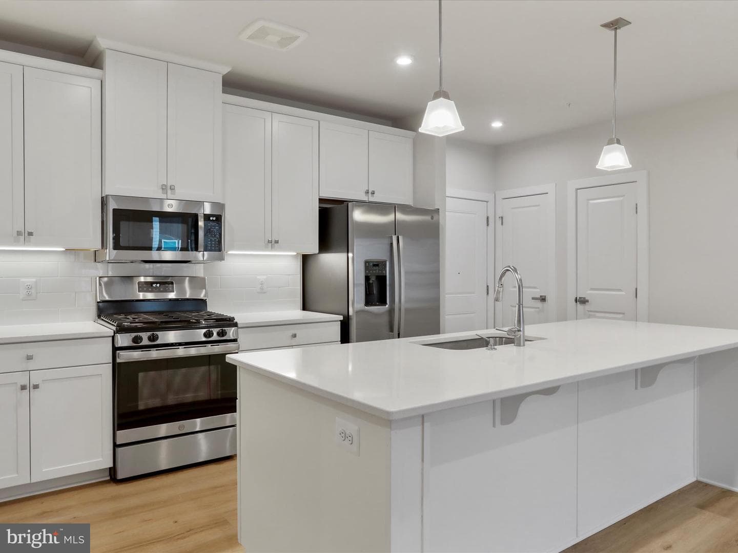140 McCormick Circle #302 photo 1