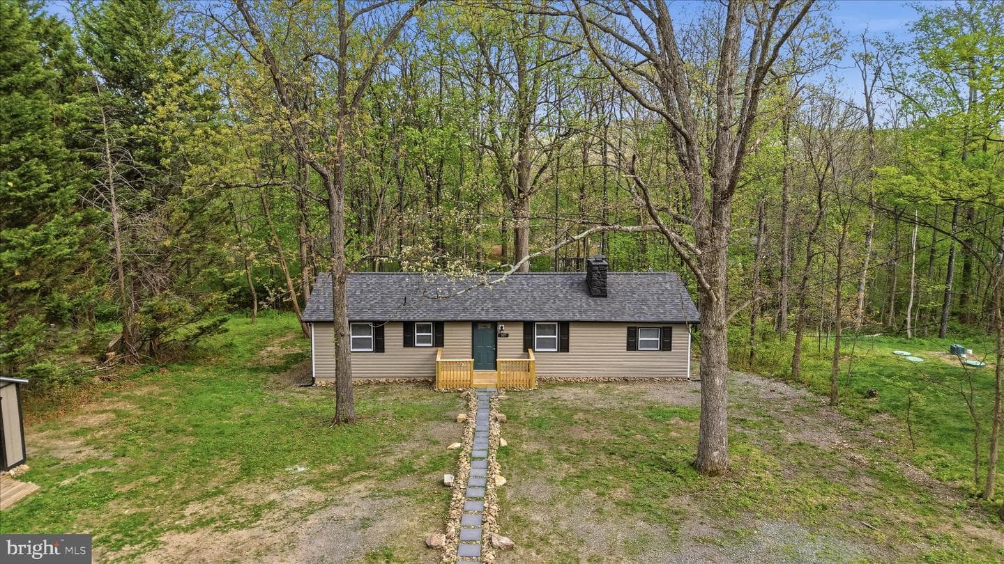 105 Buckskin Trail