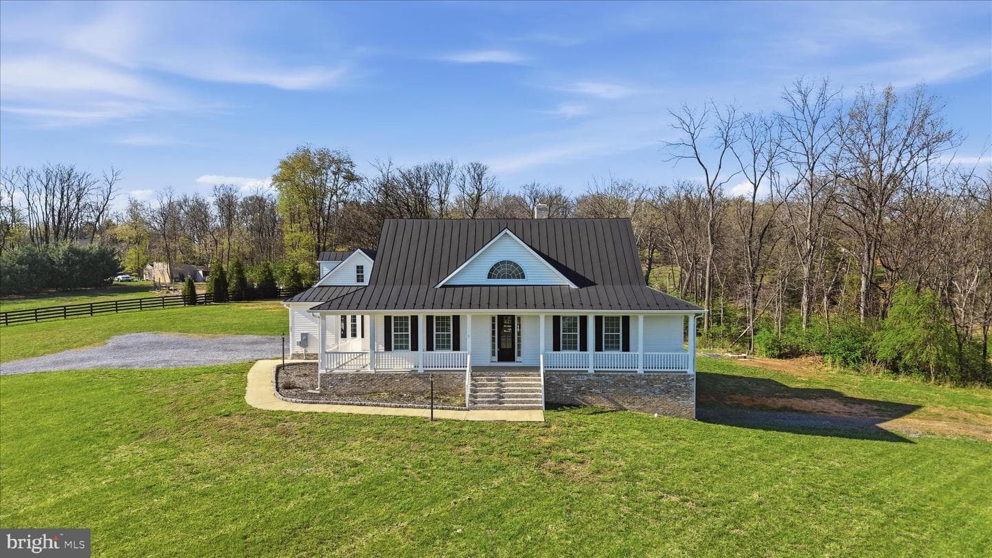325 Dehaven Drive photo 1