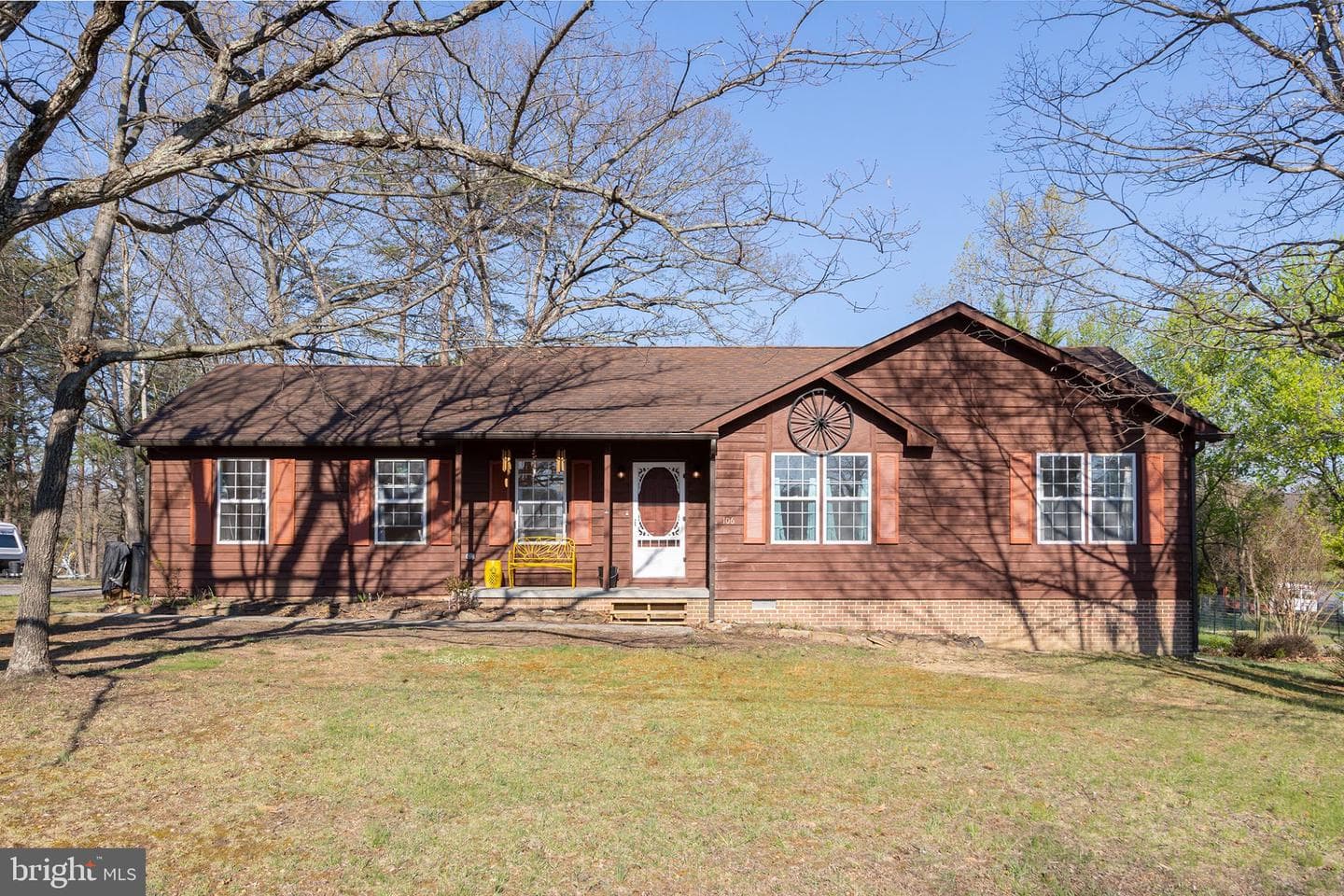 106 Greenwood Court