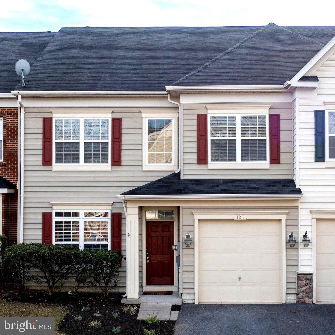 125 Carnoustie Lane photo 1
