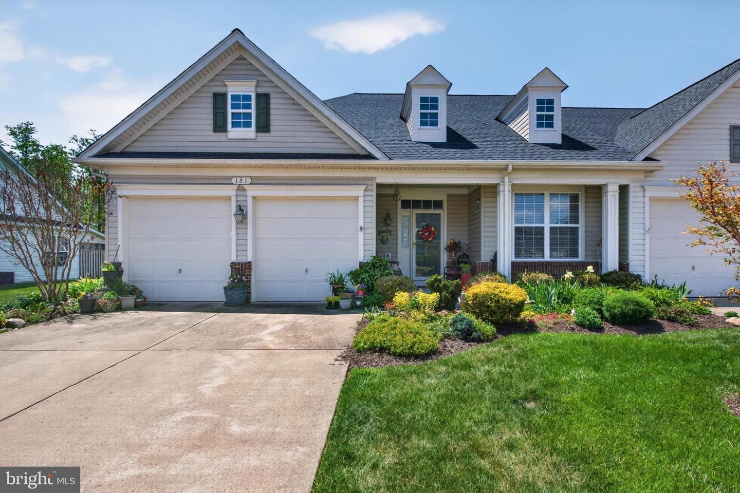 121 Shumard Court