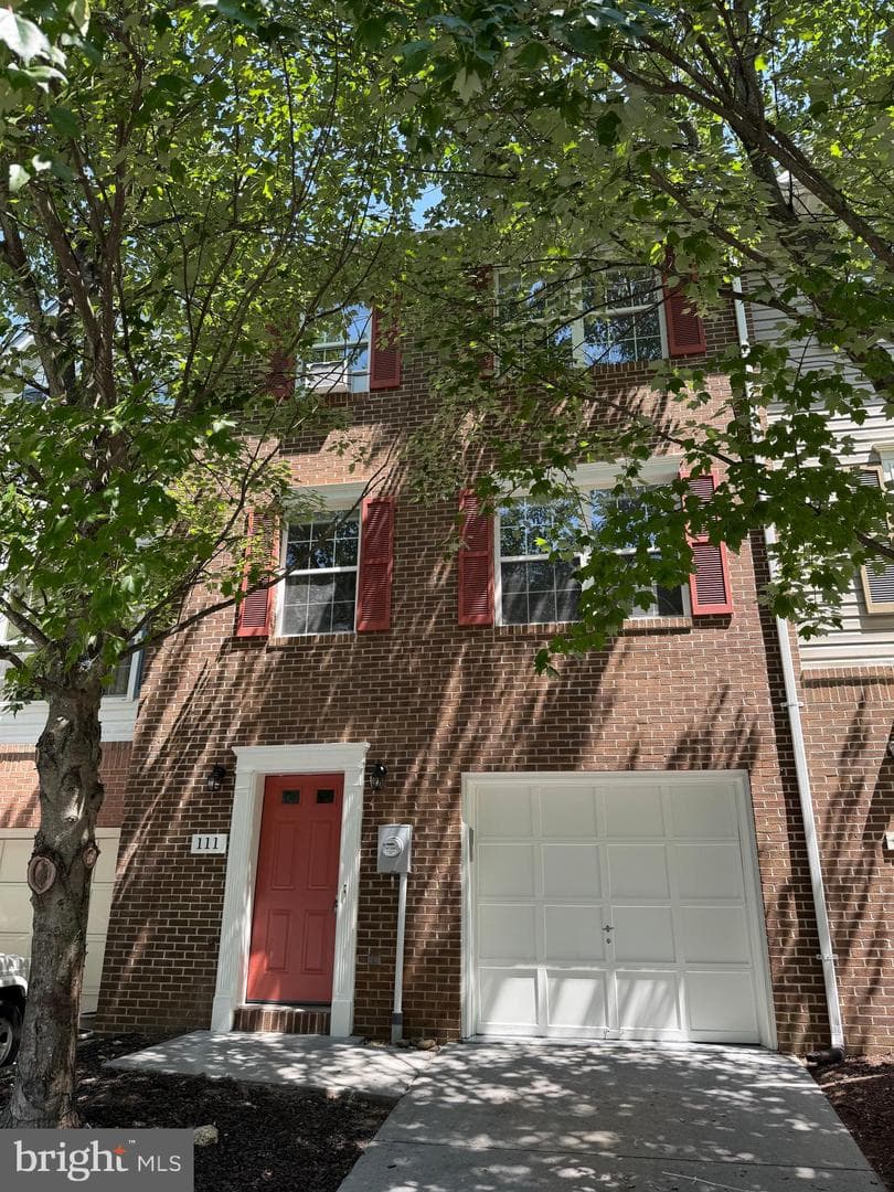 111 Ridge Court