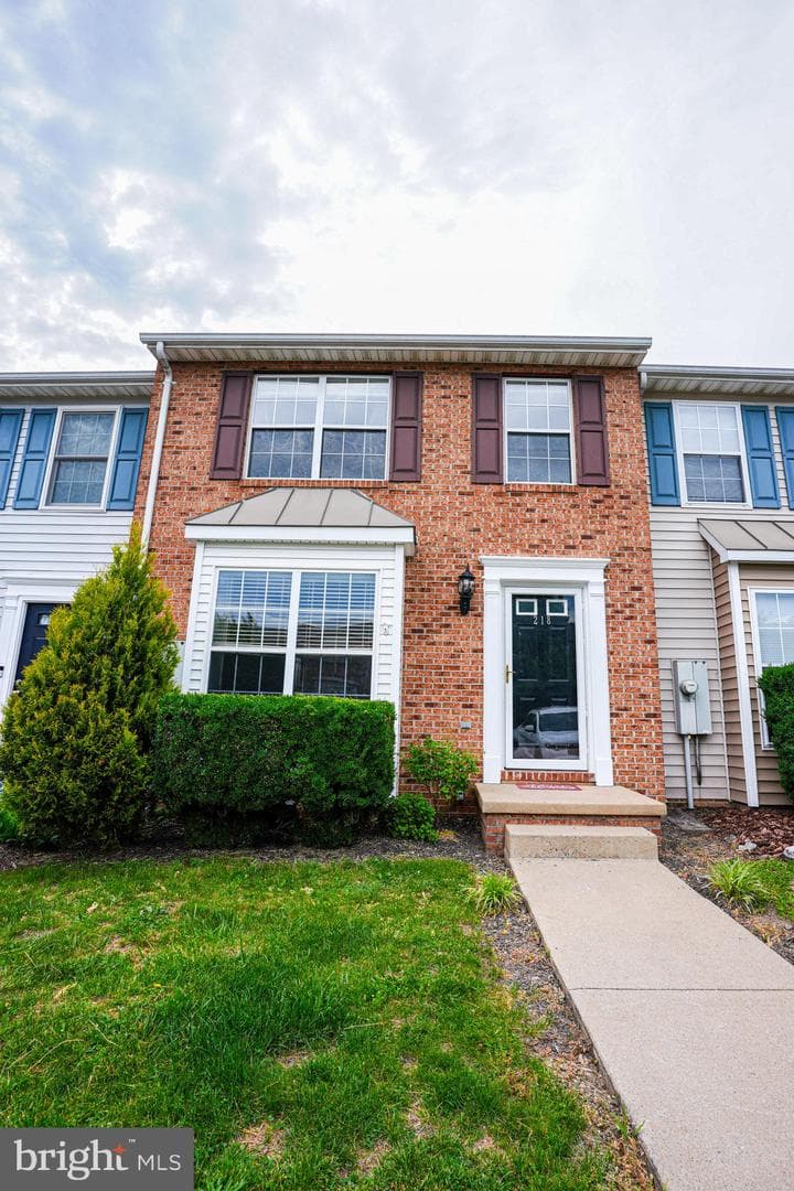218 Stratford Drive