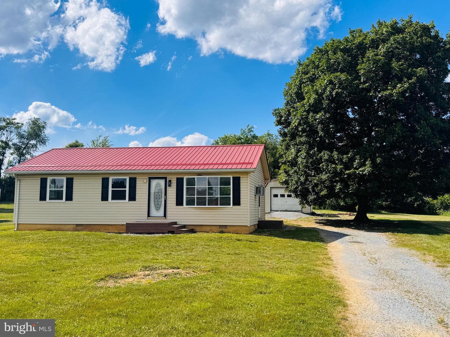 211 Fair Ln, Winchester