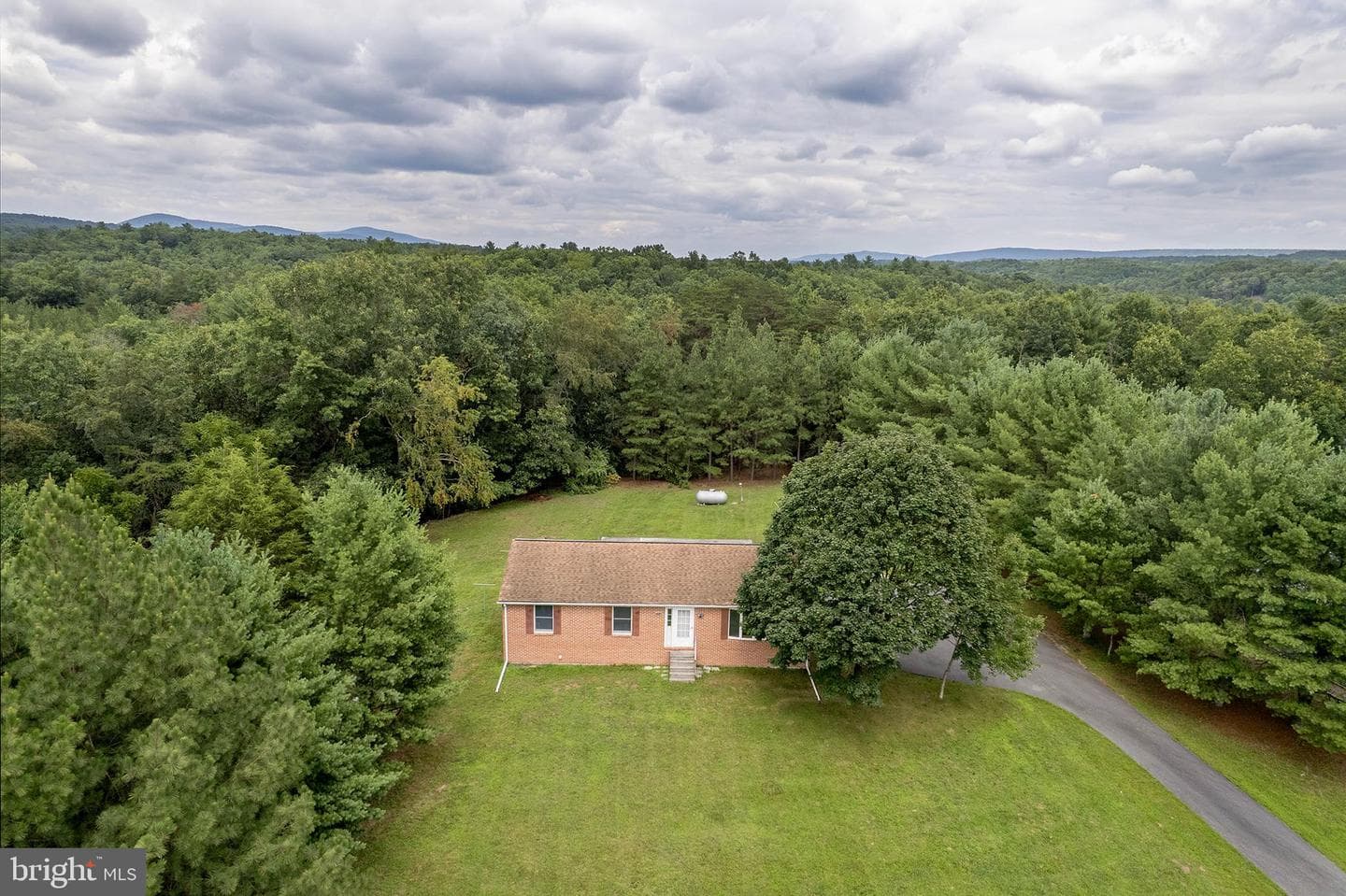 1480 Chestnut Grove Road, Winchester