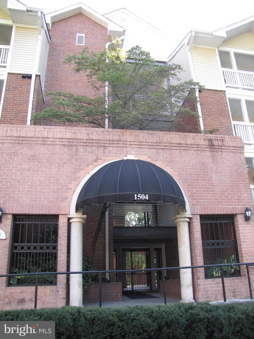 1504 Lincoln Way #401 photo 1