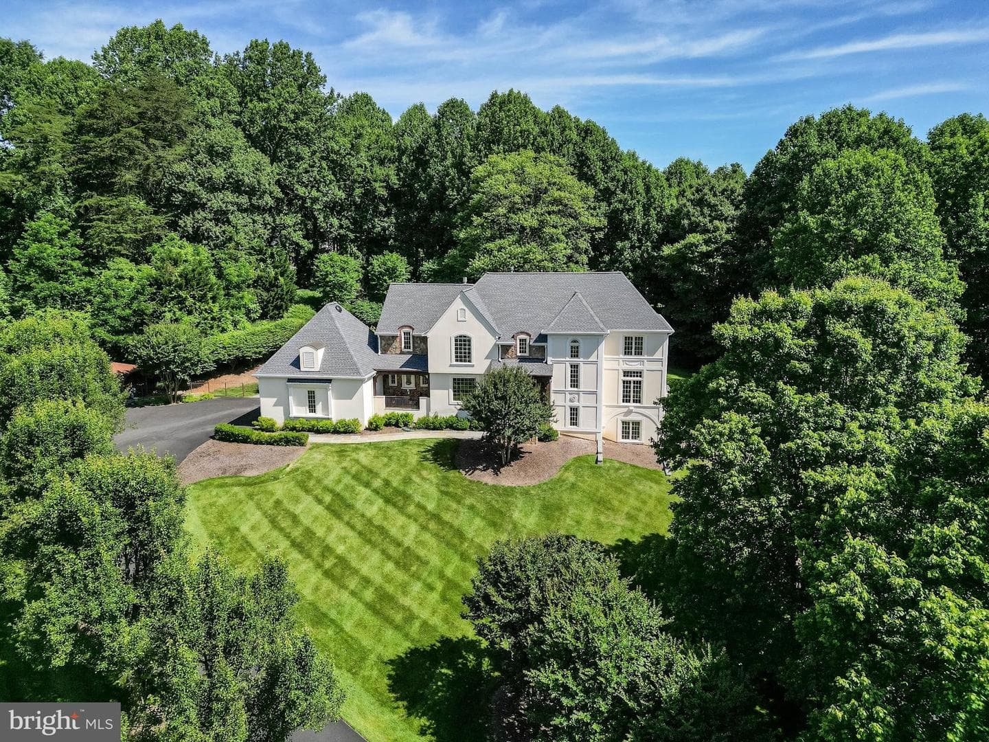 1404 Wynhurst Lane photo 1