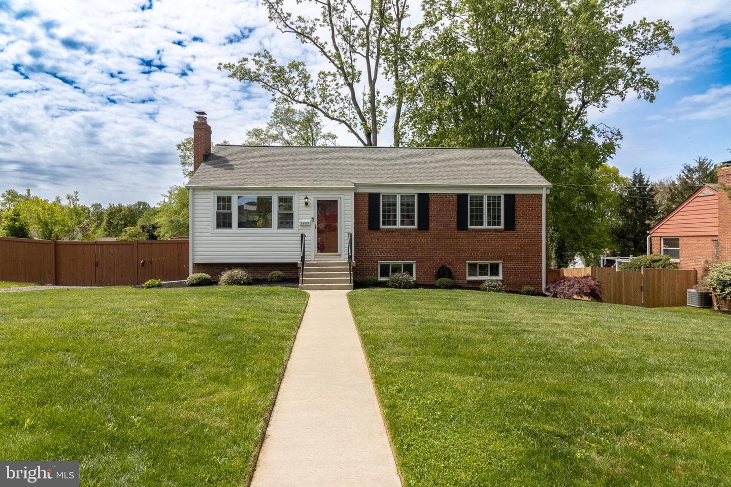 3904 Brenda Lane photo 1