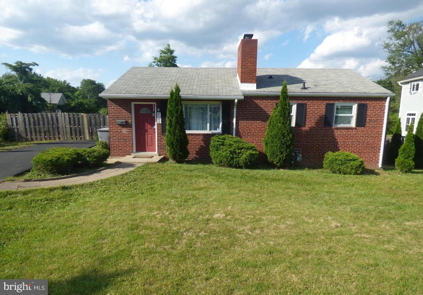 6062 Munson Hill Road photo 1