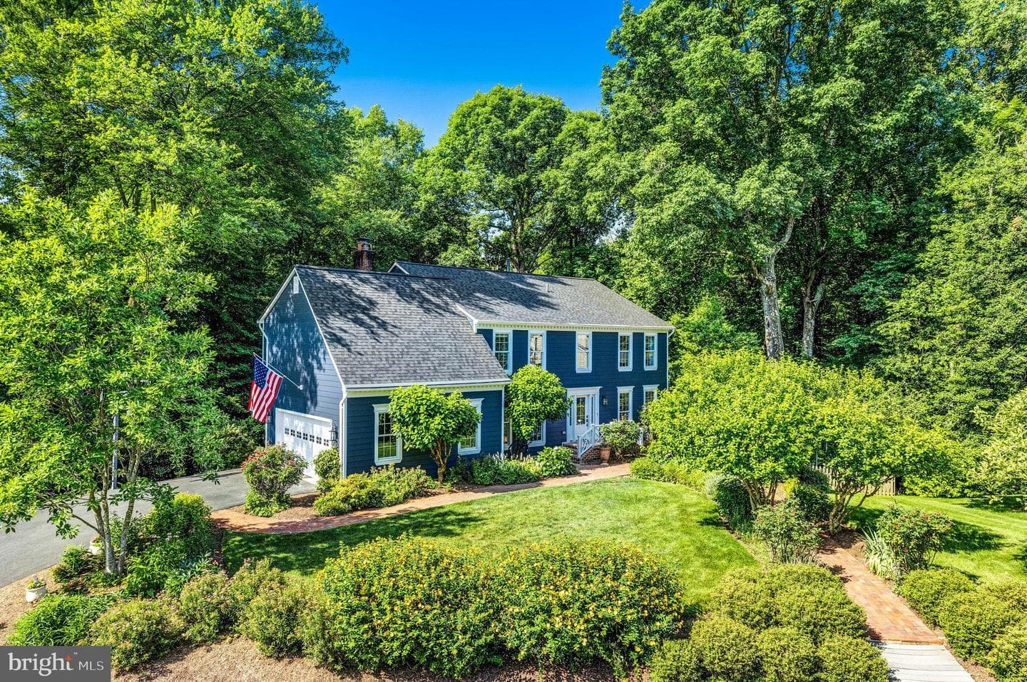 10315 Yellow Pine Drive photo 1