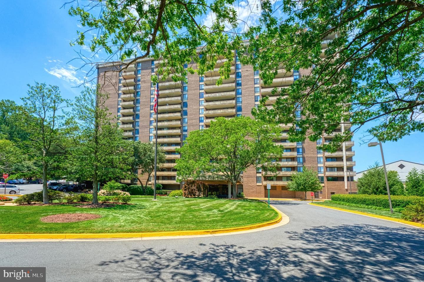 1800 Old Meadow Road #904 photo 1