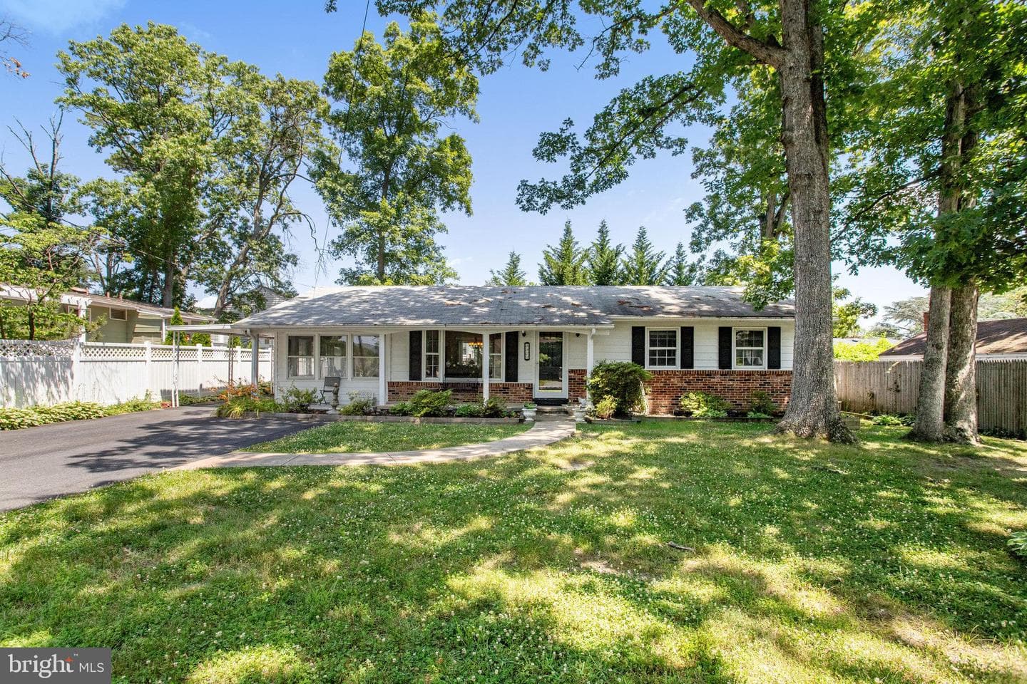 6472 Fourth Street photo 1