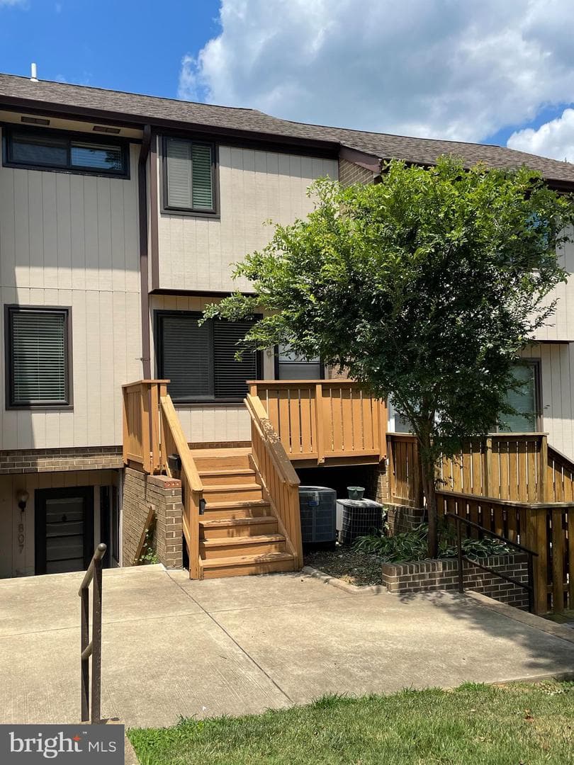 1809 Westwind Way photo 1