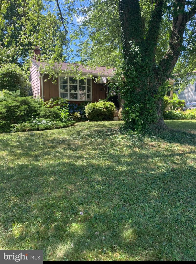 7421 Magarity Road photo 1